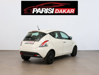 Lancia Ypsilon 1.0 FireFly 5 porte S&S Hybrid Ecochic Silver (3)