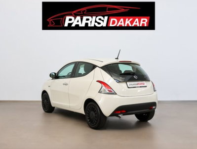Lancia Ypsilon 1.0 FireFly 5 porte S&S Hybrid Ecochic Silver (4)