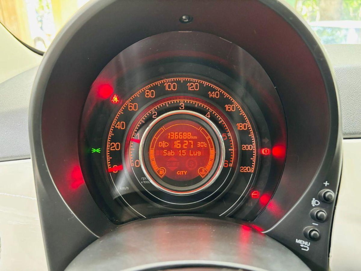 Fiat 500 1.3 Multijet 16V 95 CV Lounge (19)
