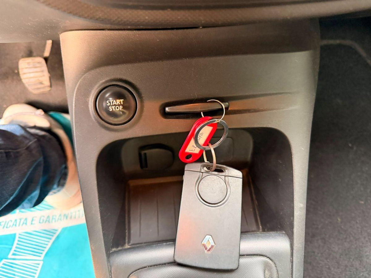 Renault Captur 1.5 dCi 8V 90 CV Start&Stop Life (15)