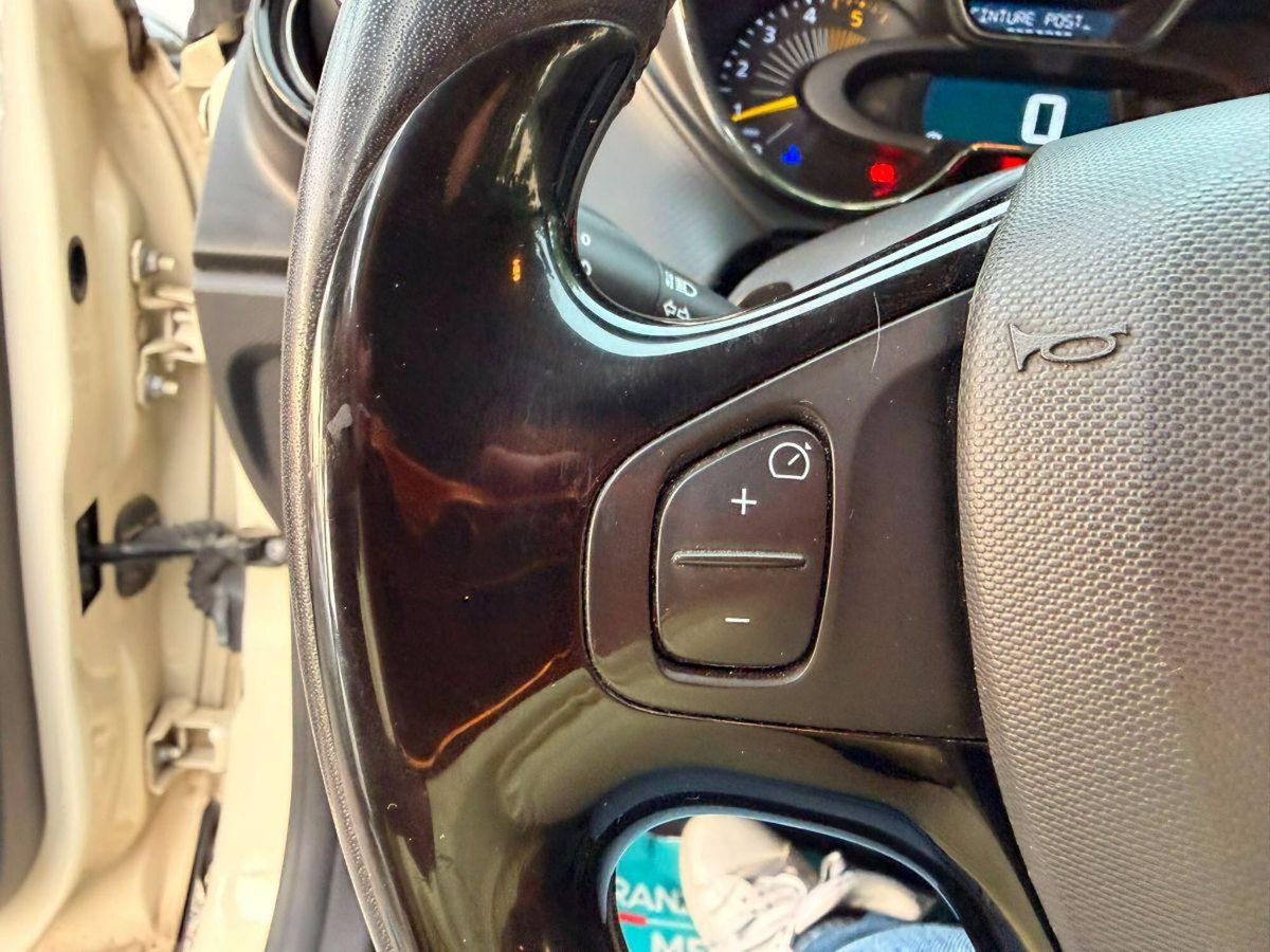 Renault Captur 1.5 dCi 8V 90 CV Start&Stop Life (17)