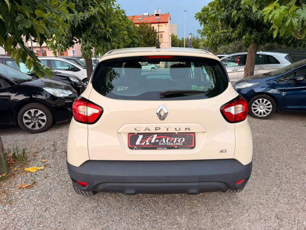 Renault Captur 1.5 dCi 8V 90 CV Start&Stop Life (6)