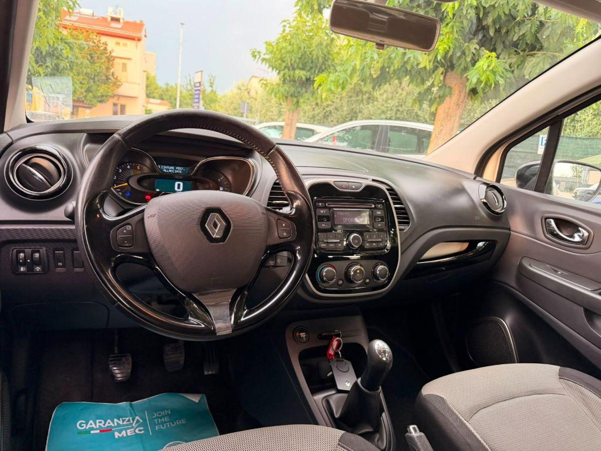 Renault Captur 1.5 dCi 8V 90 CV Start&Stop Life (7)
