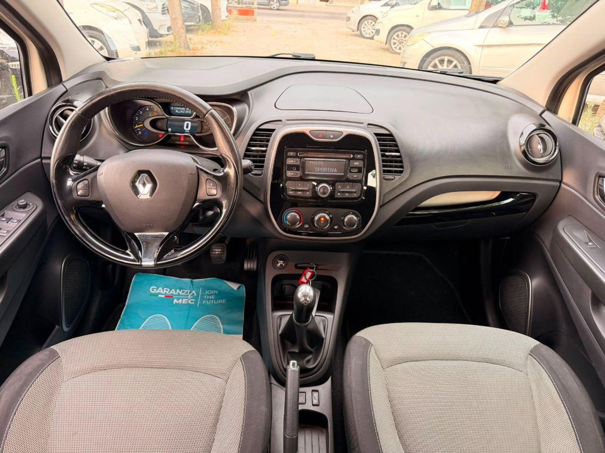 Renault Captur 1.5 dCi 8V 90 CV Start&Stop Life (9)