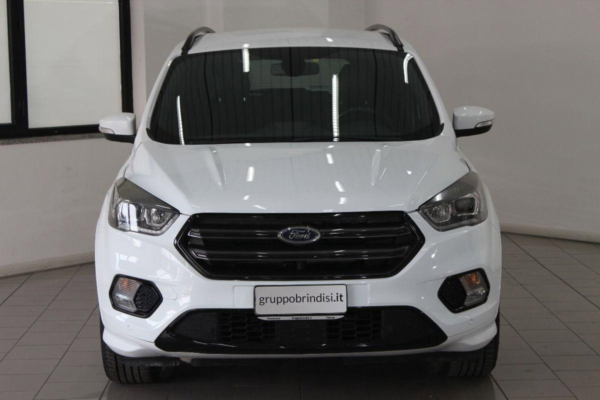 Ford Kuga 2.0 TDCI 120 CV S&S 2WD Powershift ST-Line (2)