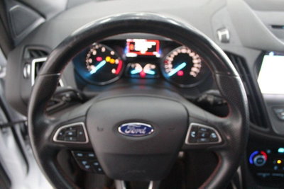 Ford Kuga 2.0 TDCI 120 CV S&S 2WD Powershift ST-Line (8)
