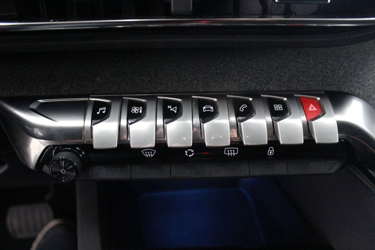 Peugeot 3008 BlueHDi 130 S&S EAT8 Allure Pack (17)