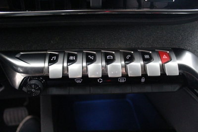Peugeot 3008 BlueHDi 130 S&S EAT8 Allure Pack (17)