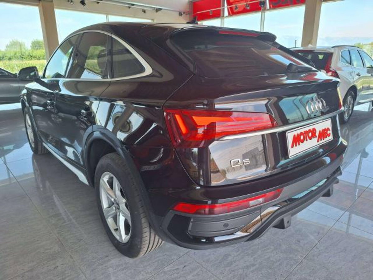 Audi Q5 Sportback Sportback 40 2.0 tdi mhev 12V quattro s-tronic (4)