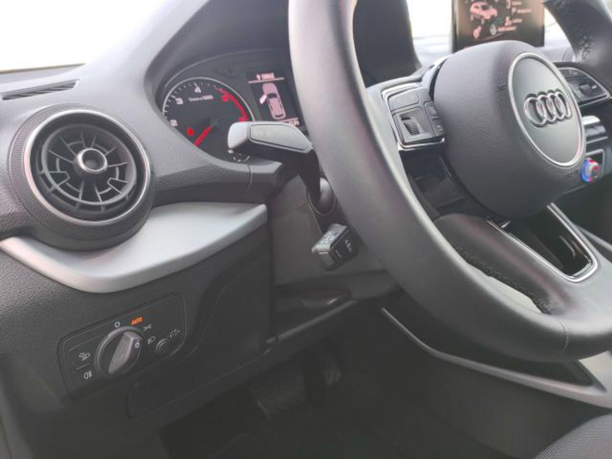 Audi Q2 Q2 1.6 TDI Design (11)