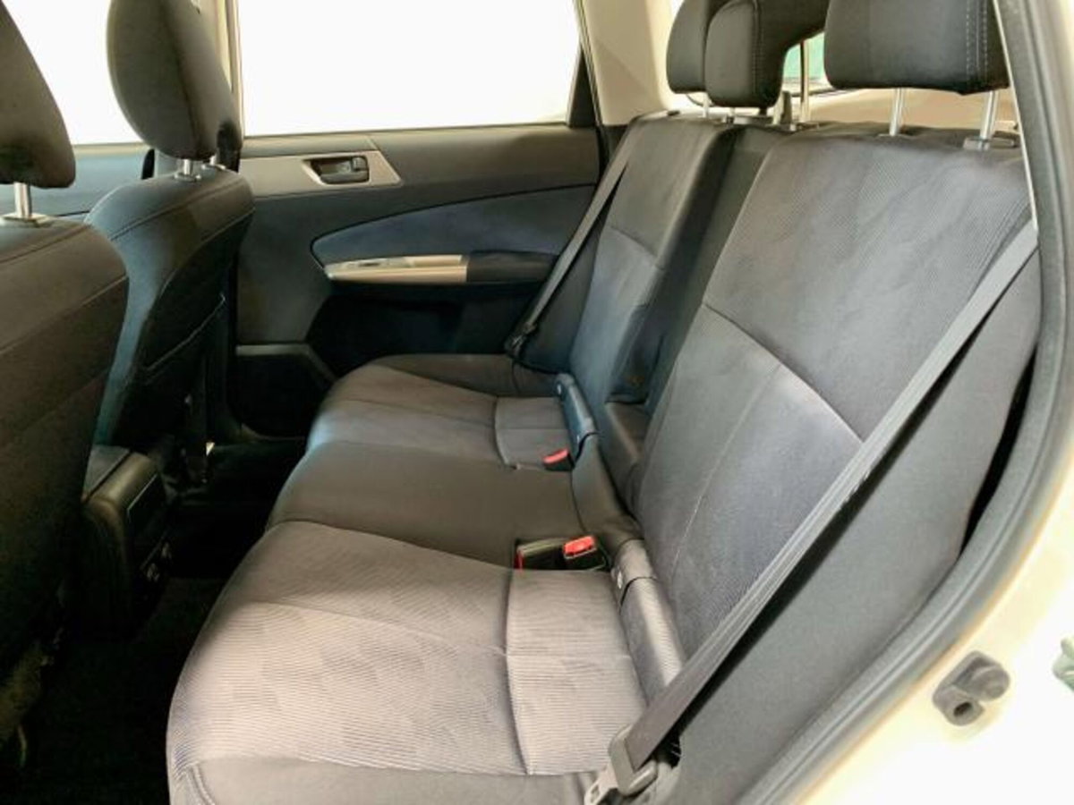 Subaru Forester 2.0X Comfort (11)