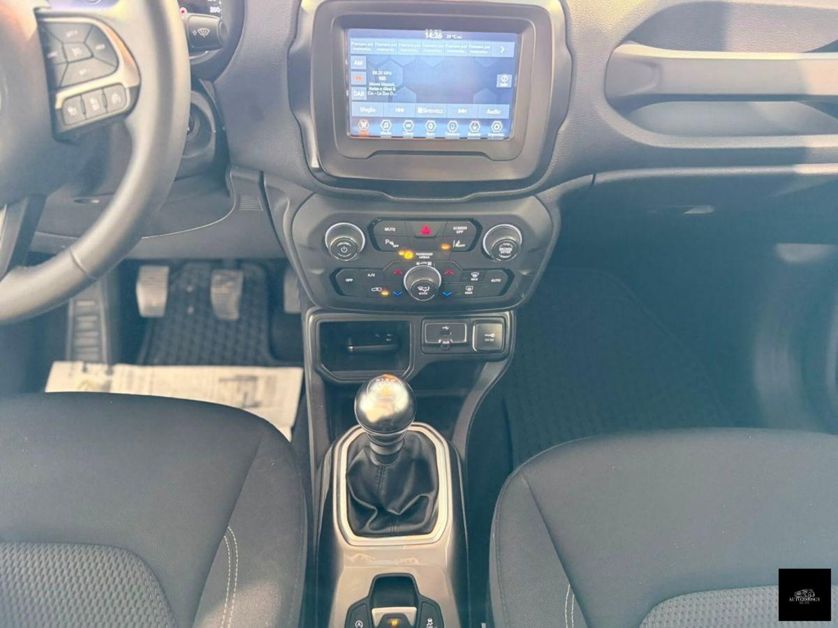 Jeep Renegade 1.6 Mjt 130 CV S (15)