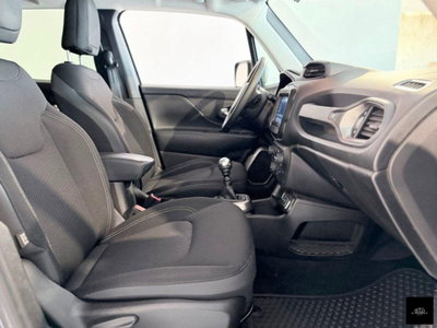 Jeep Renegade 1.6 Mjt 130 CV S (8)