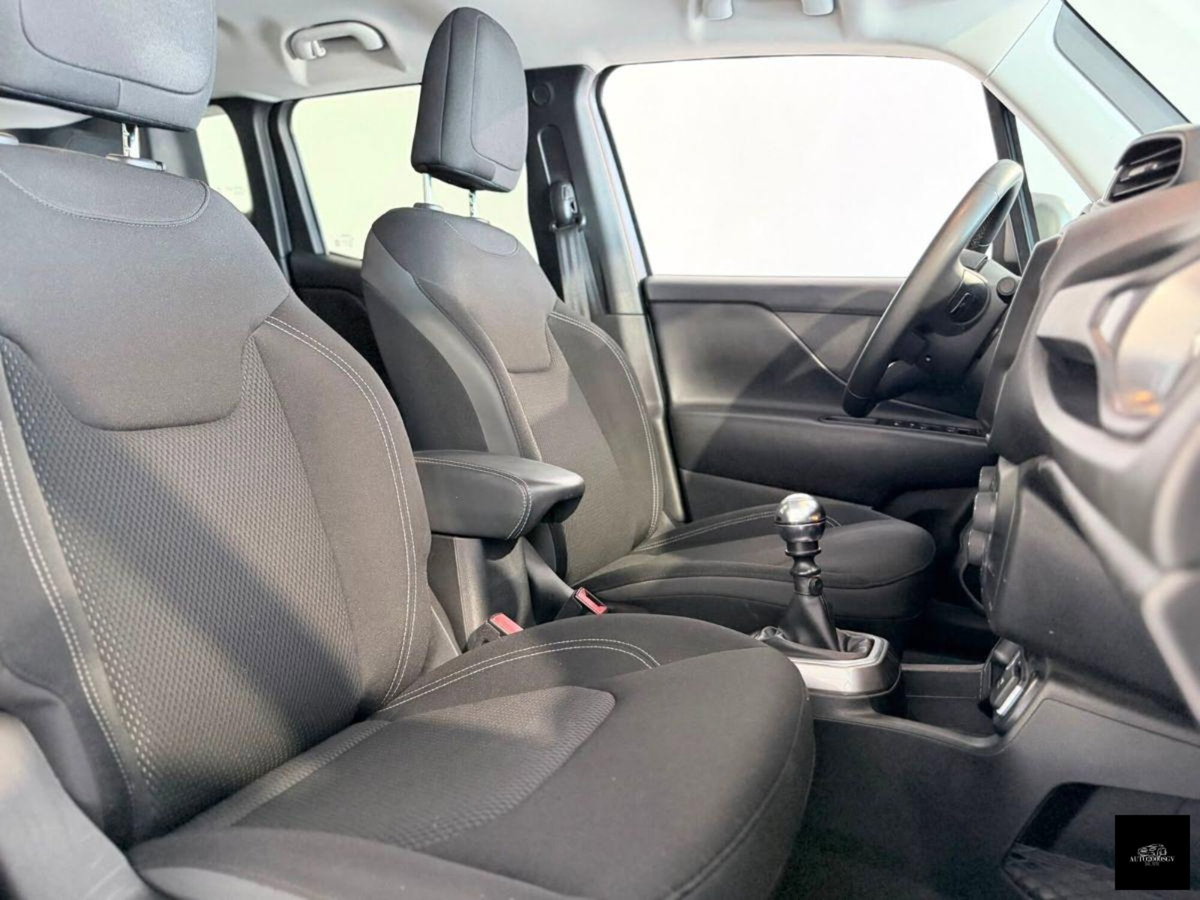 Jeep Renegade 1.6 Mjt 130 CV S (9)