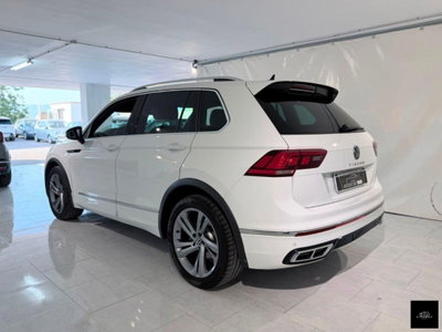 Volkswagen Tiguan 2.0 BiTDI SCR DSG 4MOTION Executive R-Line BMT (19)
