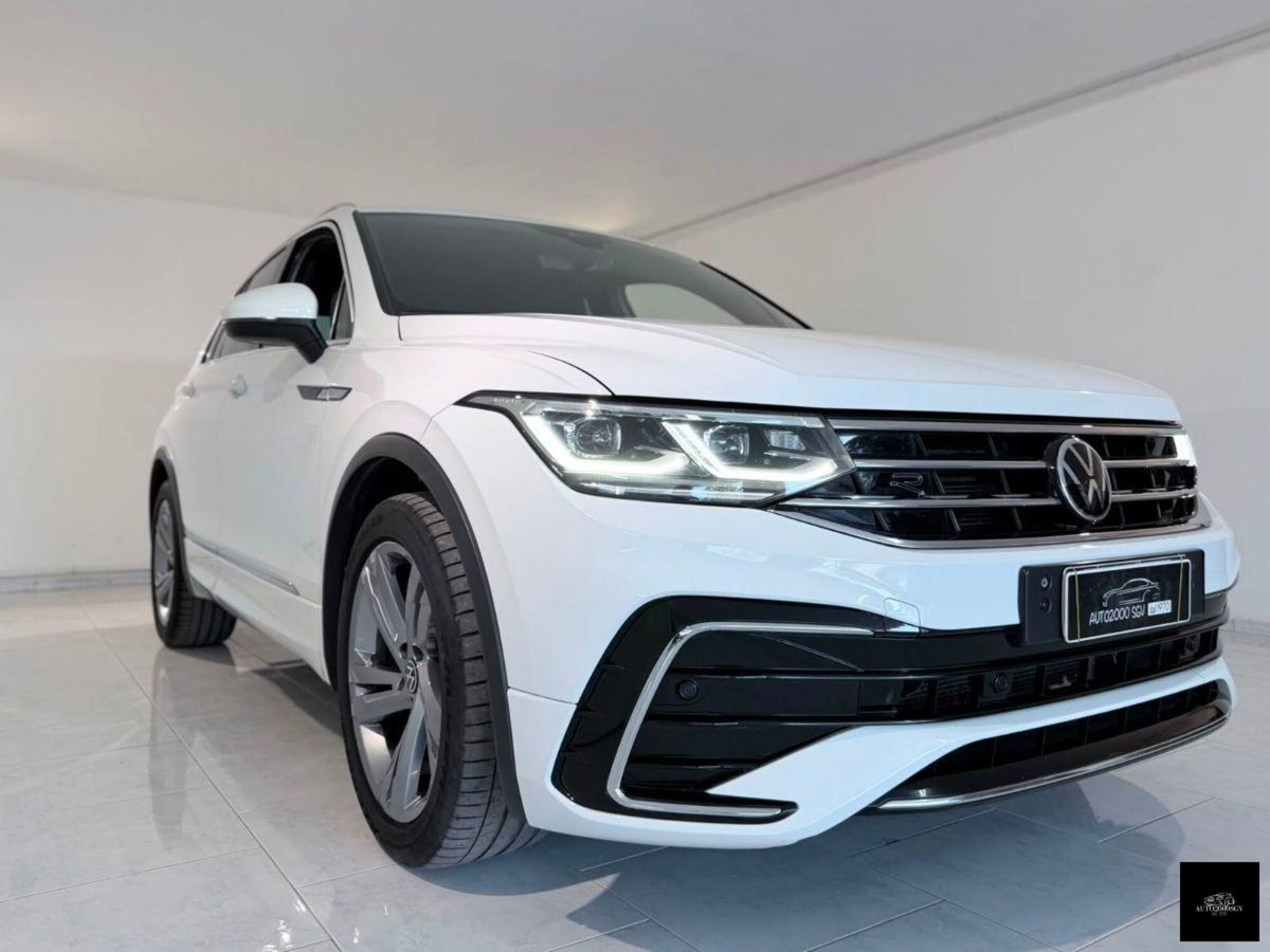 Volkswagen Tiguan 2.0 BiTDI SCR DSG 4MOTION Executive R-Line BMT (2)