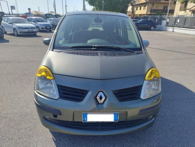 Renault Modus 1.5 dCi 105CV Dynamique (3)
