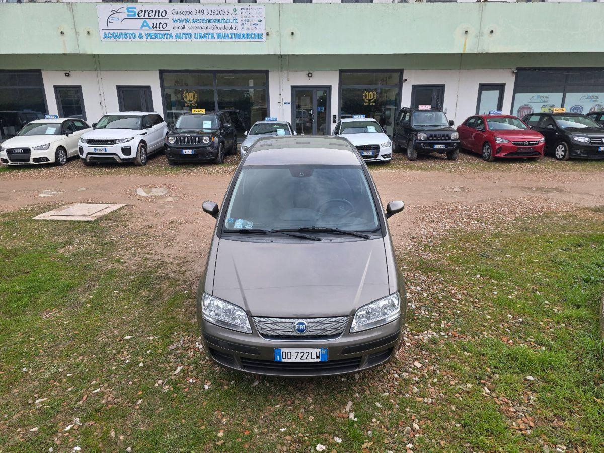 Fiat Idea 1.2 16V BlackLabel