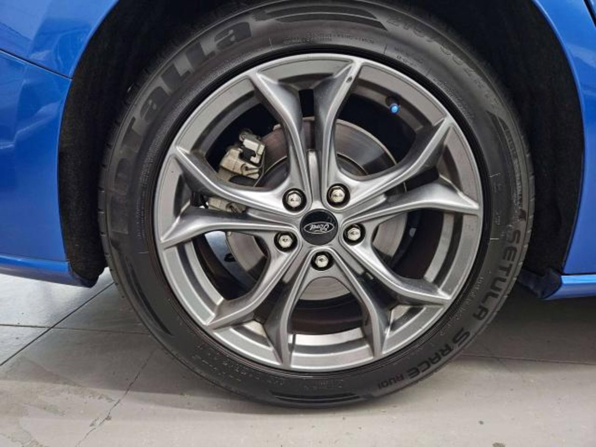 Ford Focus Station Wagon 1.5 EcoBlue 120 CV SW ST-Line X (15)