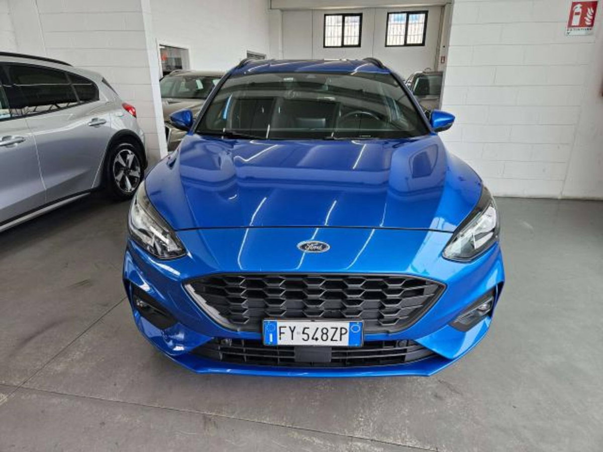 Ford Focus Station Wagon 1.5 EcoBlue 120 CV SW ST-Line X (2)