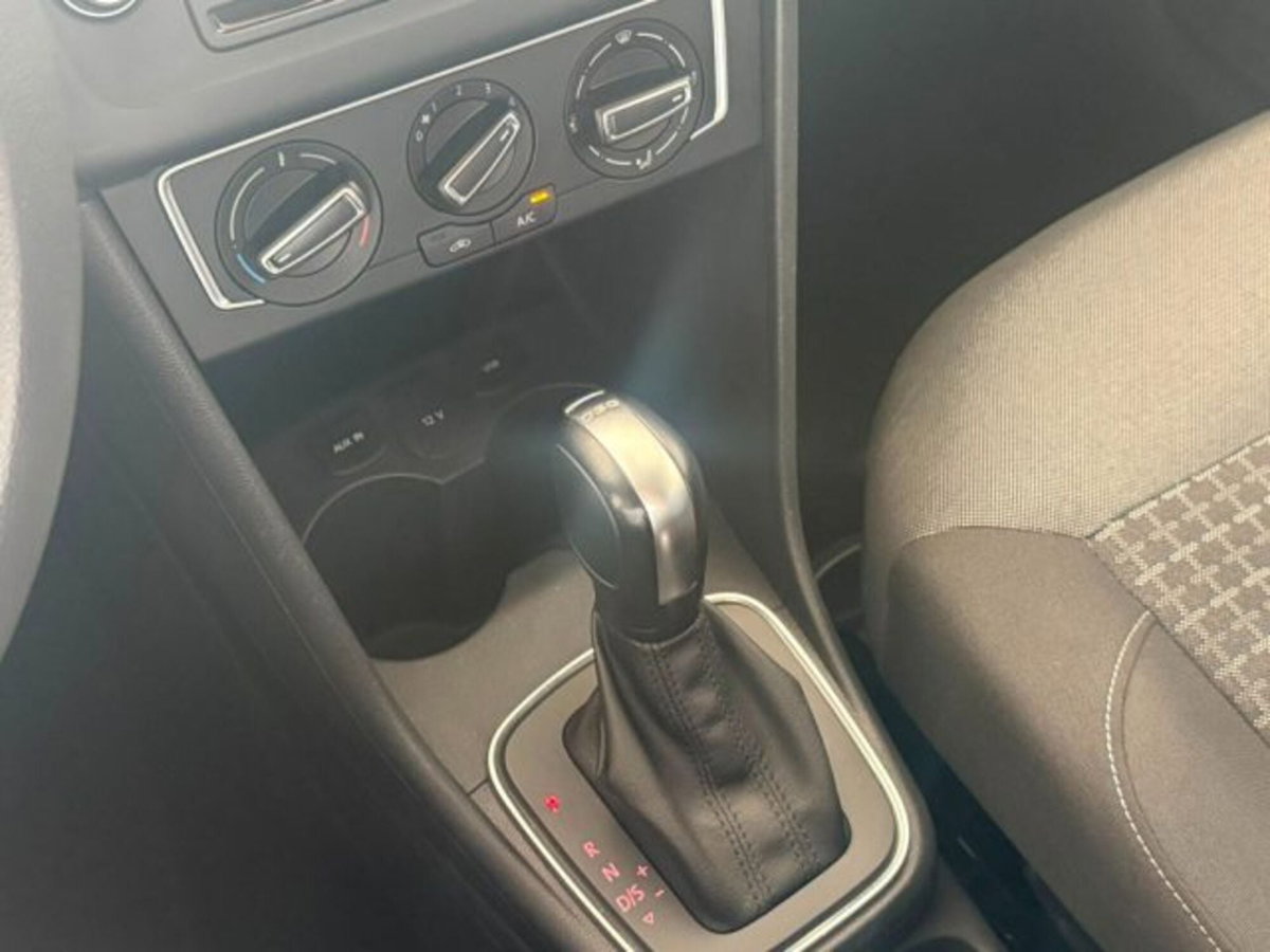 Volkswagen Polo 1.4 TDI 90 CV DSG 5p. Highline BlueMotion Technology (11)