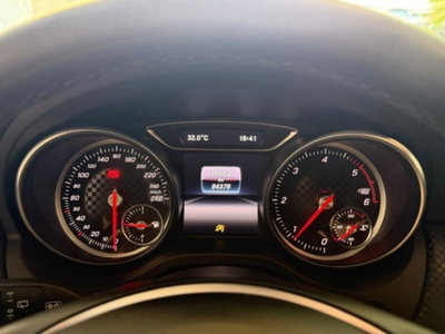Mercedes-Benz Classe A 180 d Premium (12)