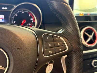Mercedes-Benz Classe A 180 d Premium (14)
