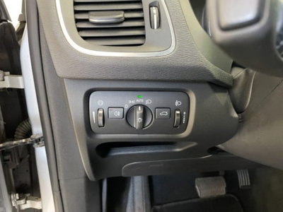 Volvo V40 D2 Geartronic Business (16)