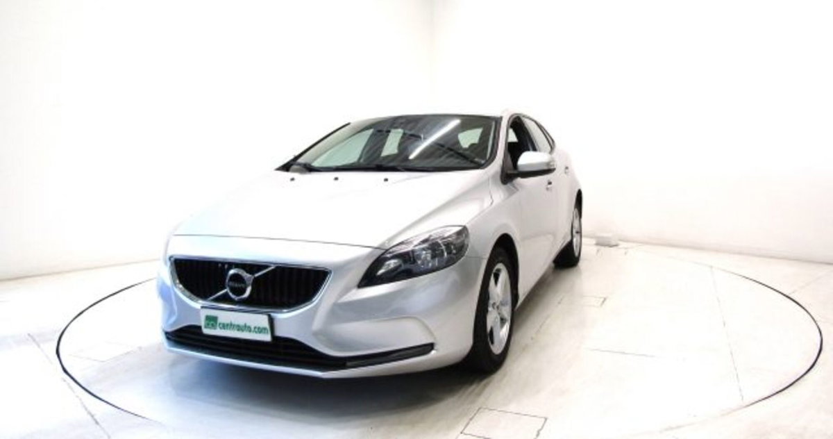 Volvo V40 D2 Geartronic Business (3)