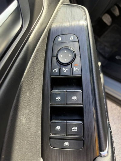 Nissan Qashqai 1.3 mhev N-Connecta 2wd 140cv (16)