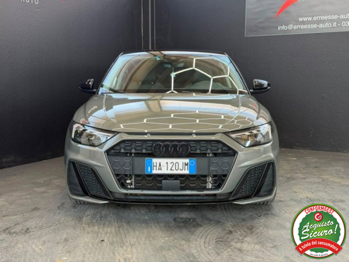 Audi A1 Sportback 30 TFSI S line edition (2)
