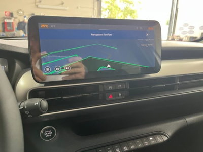 Jeep Avenger 1.2 turbo e-hybrid mhev Summit fwd 110cv edct6 (16)