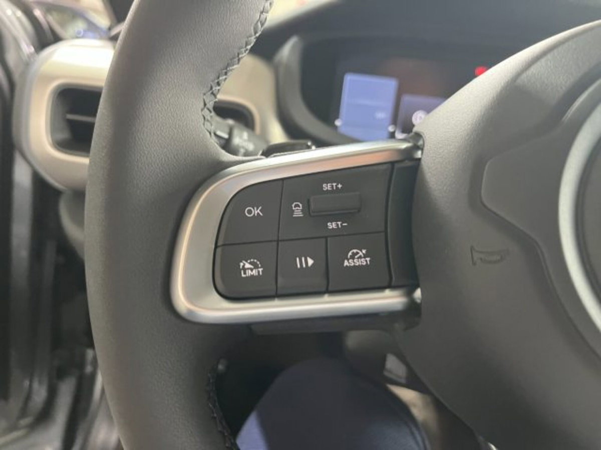Jeep Avenger 1.2 turbo e-hybrid mhev Summit fwd 110cv edct6 (20)