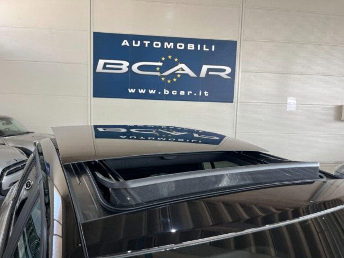 Jeep Avenger 1.2 turbo e-hybrid mhev Summit fwd 110cv edct6 (4)