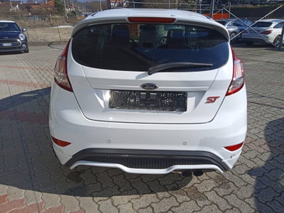 Ford Fiesta 1.6 182 CV 5 porte ST (3)