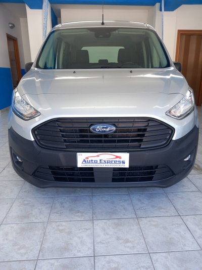 Ford Tourneo Connect 1.5 TDCi 120 CV Titanium (3)