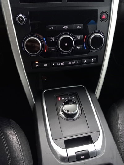 Land Rover Discovery Sport 2.0 TD4 150 CV Pure (13)