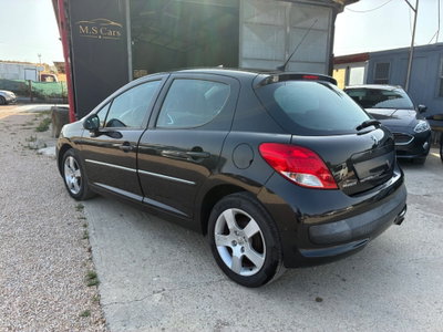 Peugeot 207 8V HDi 93CV 3p. XS (3)