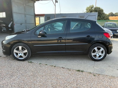 Peugeot 207 8V HDi 93CV 3p. XS (6)