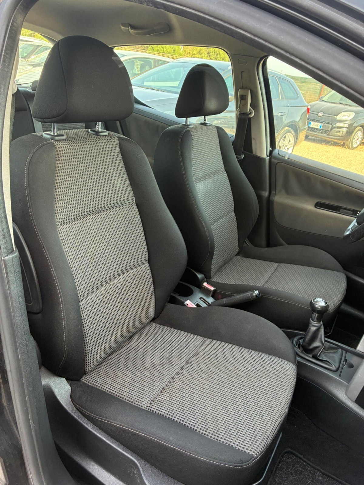 Peugeot 207 8V HDi 93CV 3p. XS (9)
