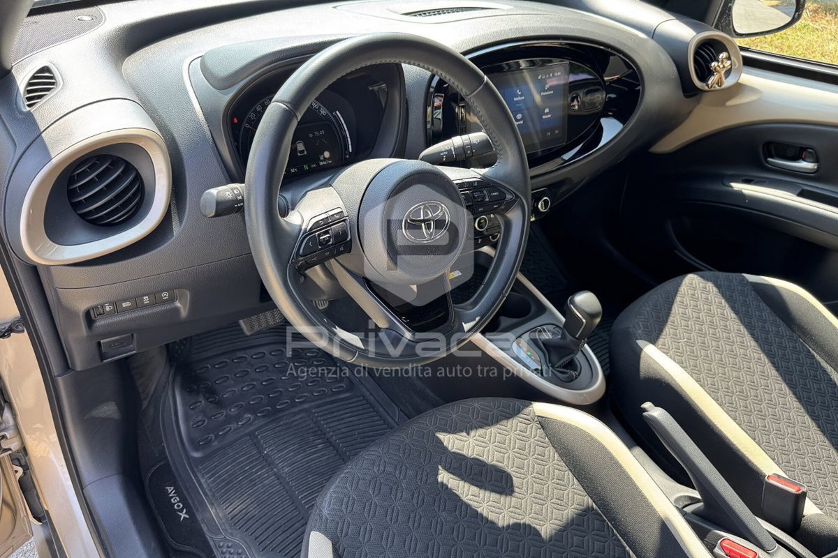 Toyota Aygo X 1.0 VVT-i 72 CV 5 porte Limited S-CVT (9)