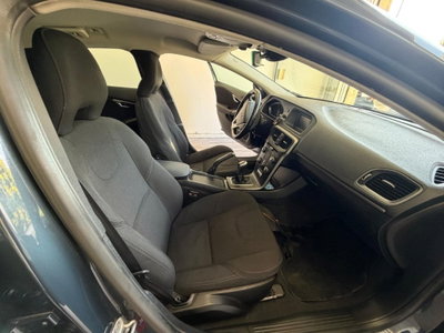 Volvo V40 D2 Kinetic N1 (10)