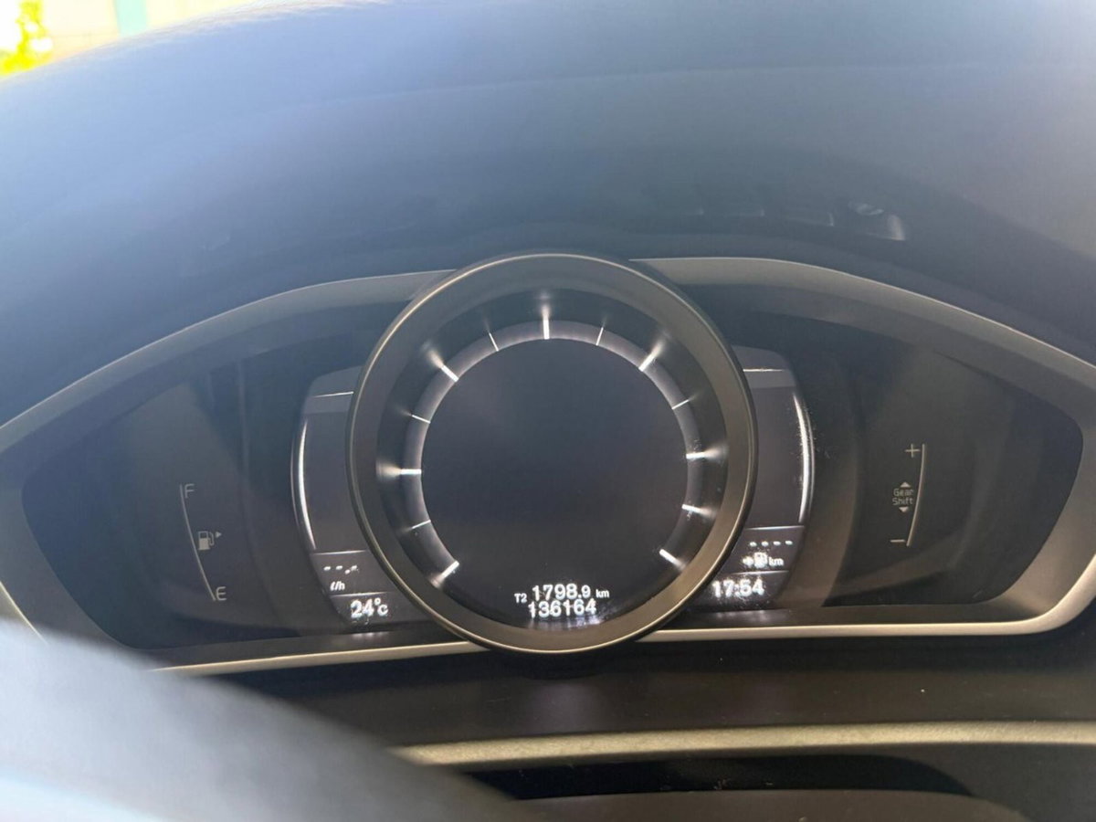 Volvo V40 D2 Kinetic N1 (14)