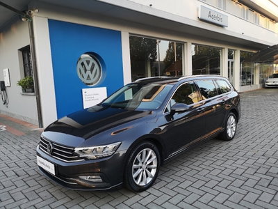 Volkswagen Passat Variant 2.0 TDI SCR EVO DSG Business usata