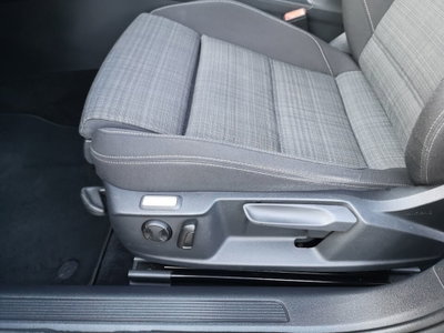Volkswagen Passat Variant 2.0 TDI SCR EVO DSG Business (16)
