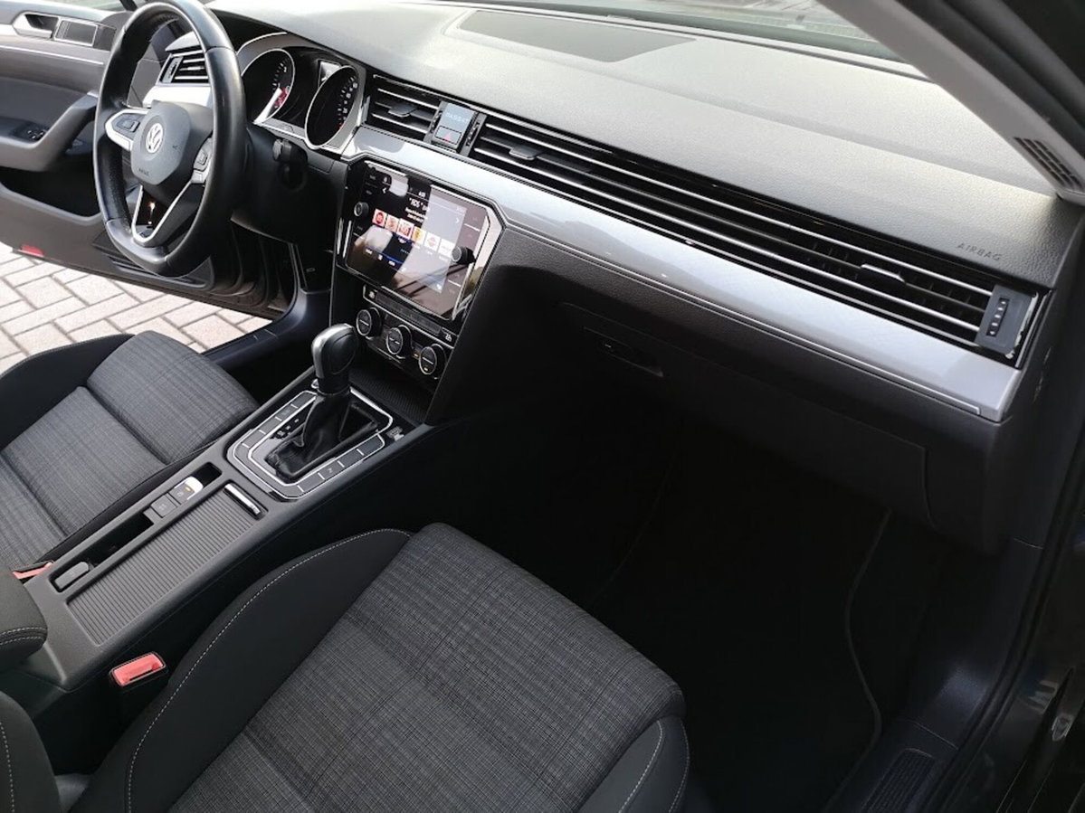 Volkswagen Passat Variant 2.0 TDI SCR EVO DSG Business (20)