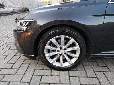 Volkswagen Passat Variant 2.0 TDI SCR EVO DSG Business (6)