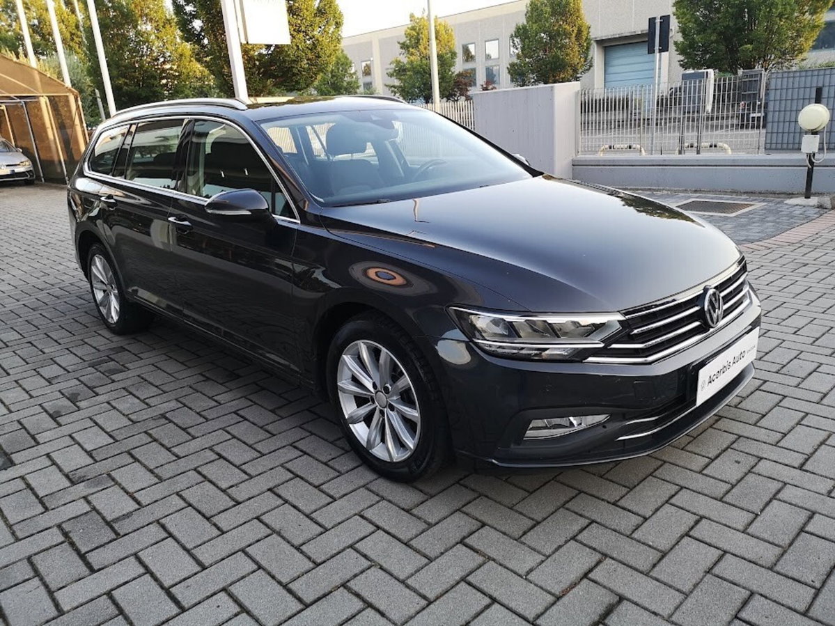 Volkswagen Passat Variant 2.0 TDI SCR EVO DSG Business (9)