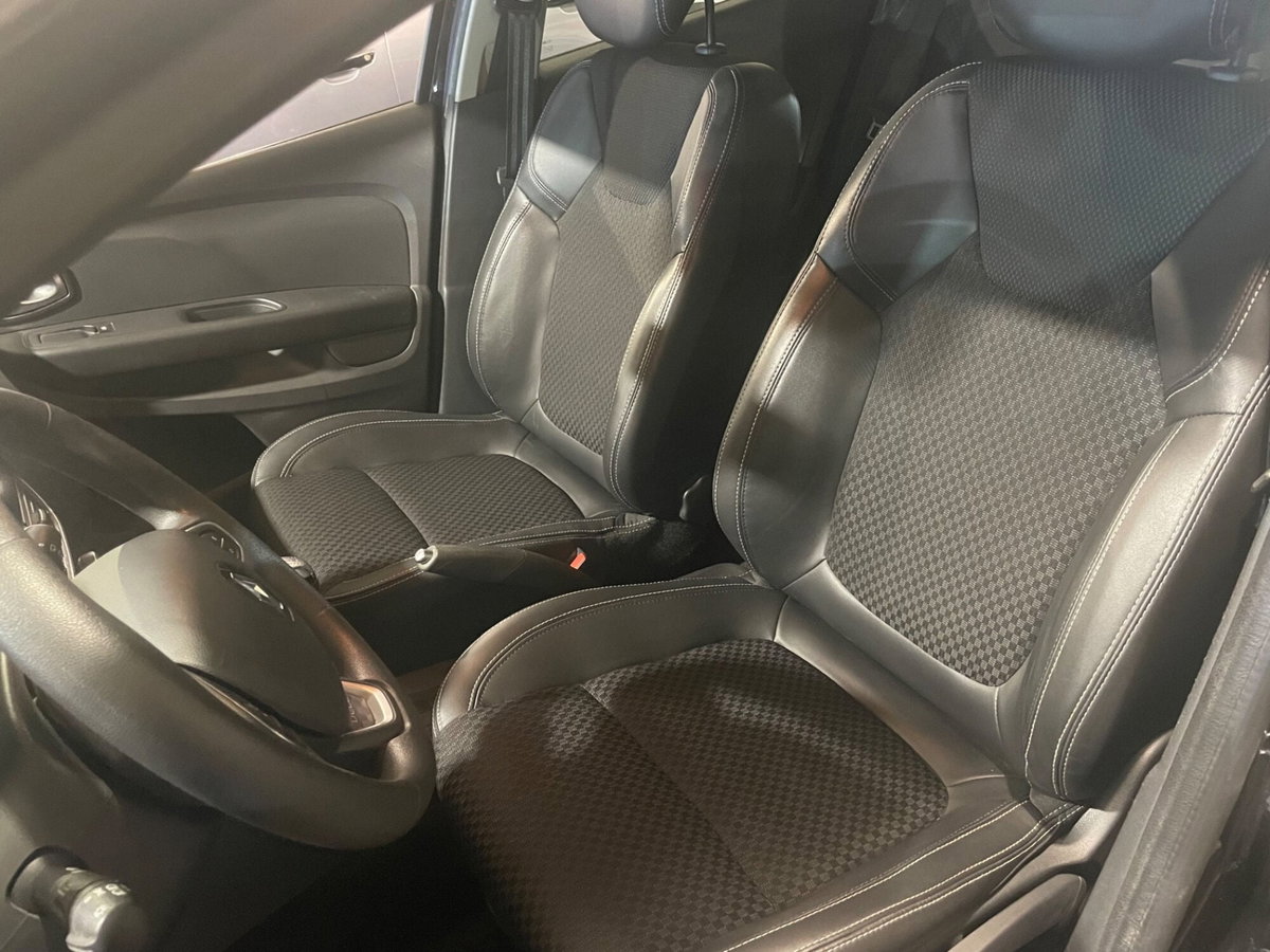 Renault Clio TCe 12V 90 CV GPL 5 porte Duel (20)