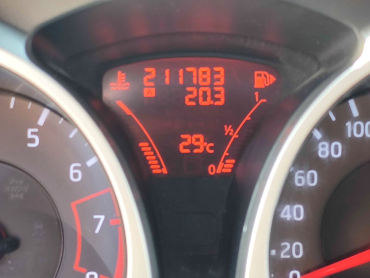 Nissan Juke 1.6 Juke Blade (12)